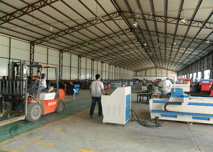 亞鈦?zhàn)詣?dòng)化科技整機(jī)包裝車間